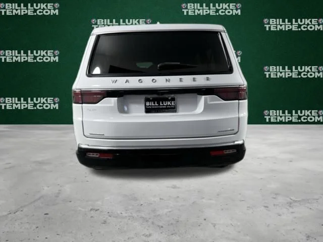 2023 Jeep Wagoneer L Series III - Photo 9