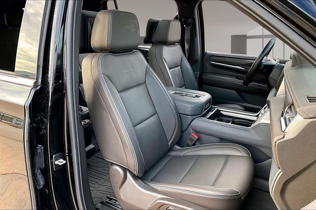 Used 2024 Black GMC Denali image 7