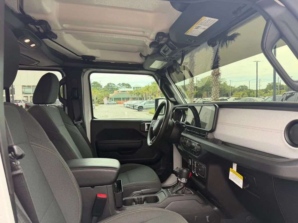 Used 2025 Bright White Clearcoat Jeep Nighthawk image 12