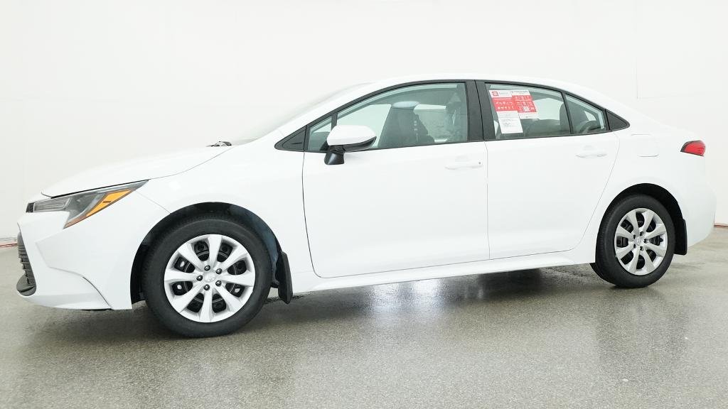 New 2026 Ice Cap Toyota LE image 4