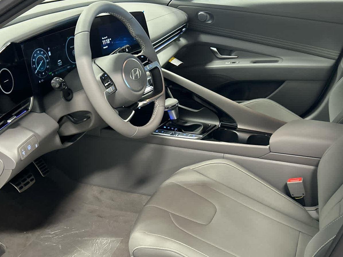 New 2025 Serenity White Hyundai SEL Sport image 37