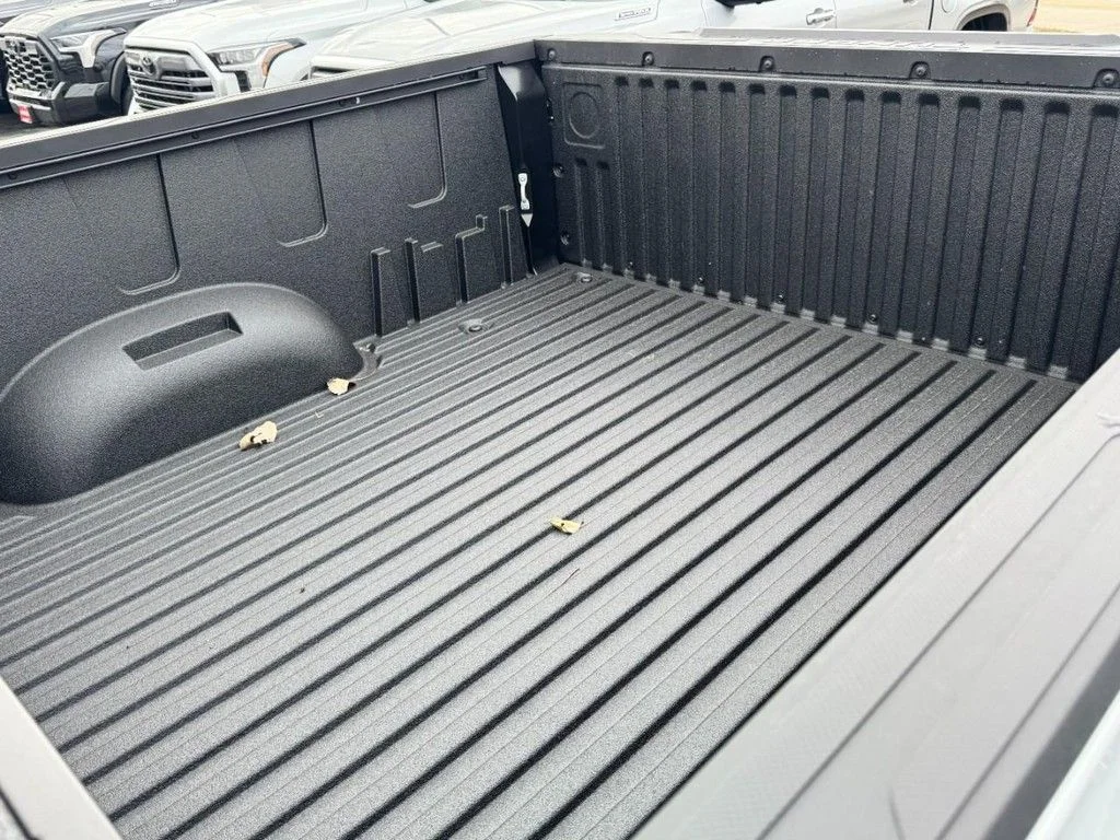2026 Toyota Tundra SR5 - Photo 8