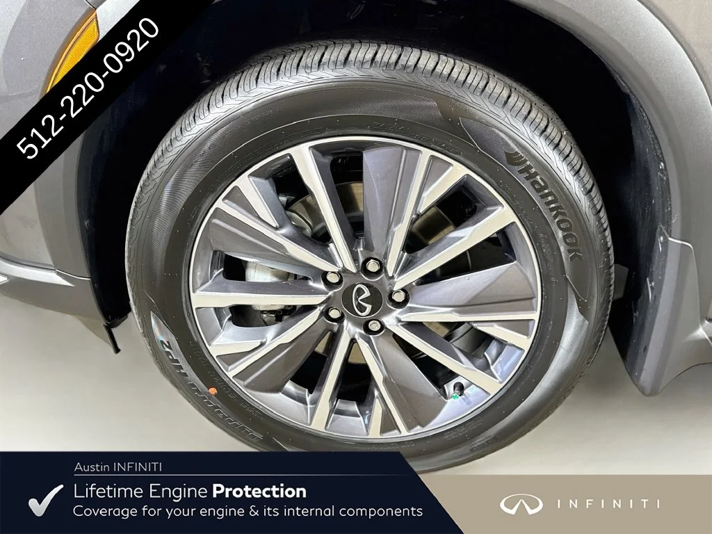 New 2027 Gray INFINITI LUXE image 43