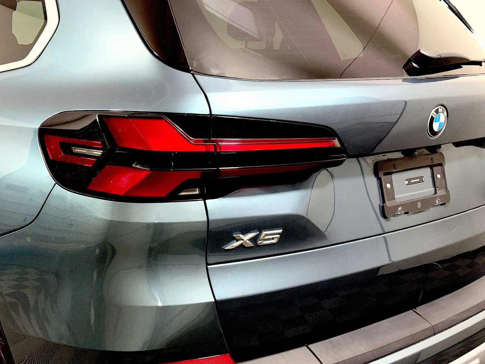 Used 2024 Blue Ridge Mountain Metallic BMW xDrive40i image 27