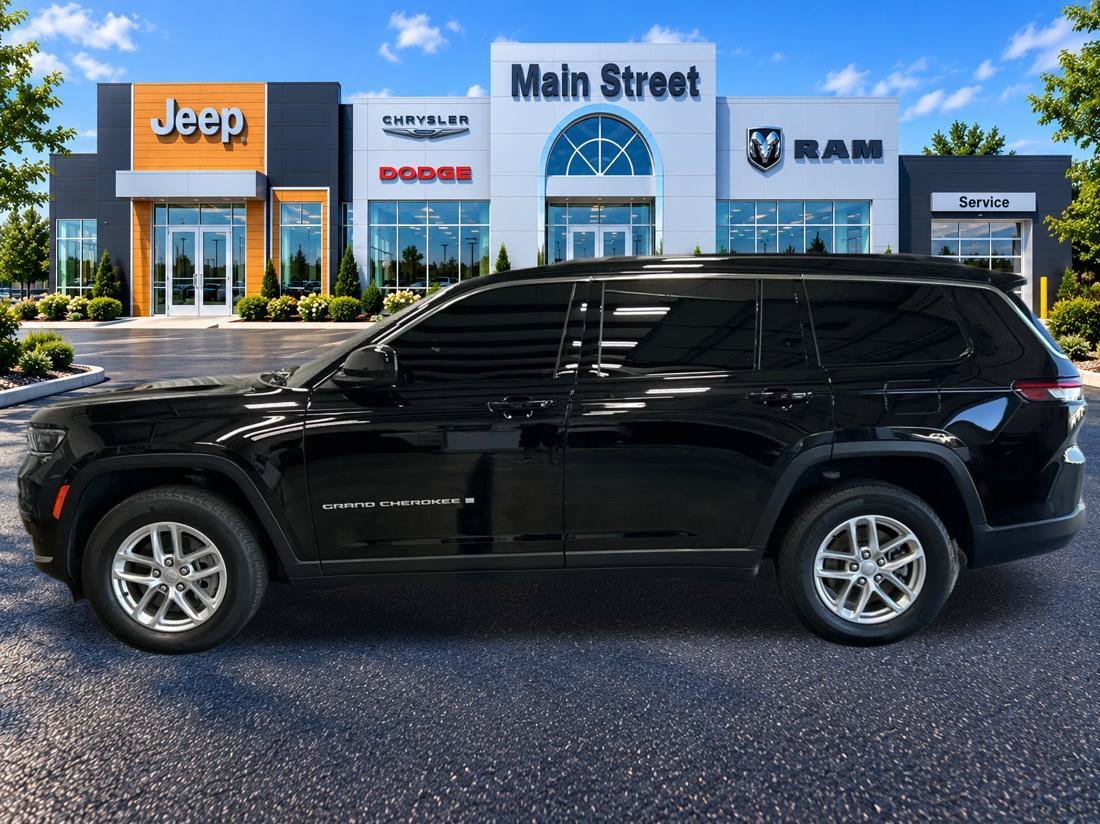 Used 2025 Jeep Grand Cherokee L Laredo with VIN 1C4RJKAG9S8679637 for sale in Kansas City