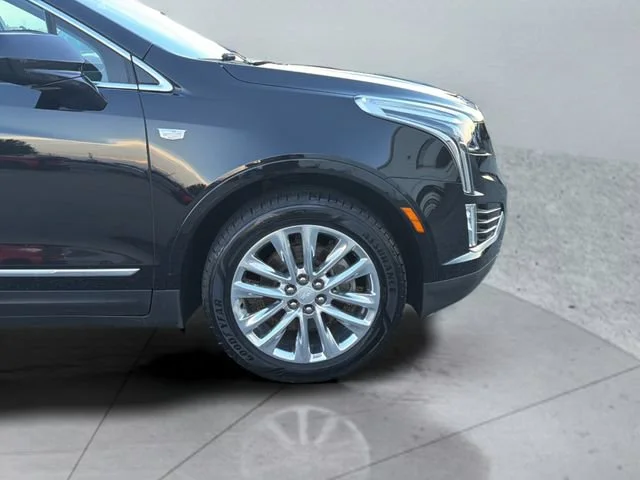 Used 2019 STELLAR BLACK METALLIC Cadillac Premium Luxury AWD image 32