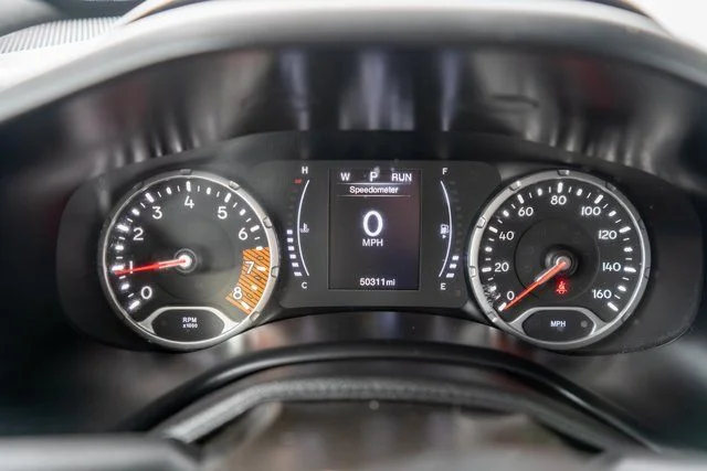 Used 2020 Black Jeep Latitude image 21