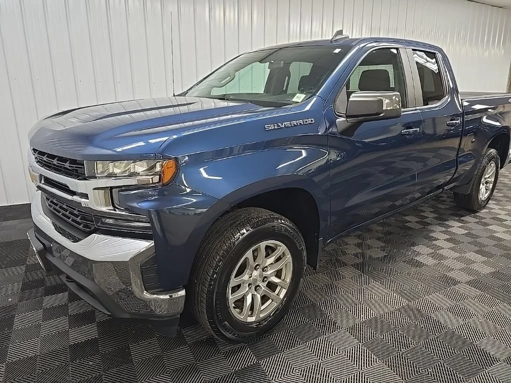 Used 2019 NORTHSKY BLUE METALLIC Chevrolet LT image 8