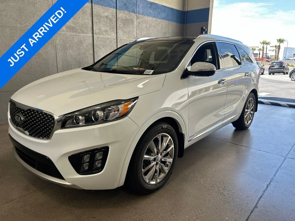 Used 2017 Snow White Pearl Kia SX Limited image 1