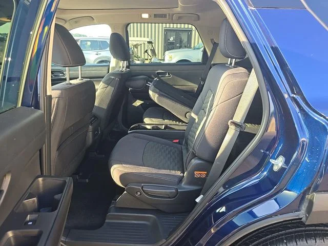 Used 2025 Blue Nissan SV image 3