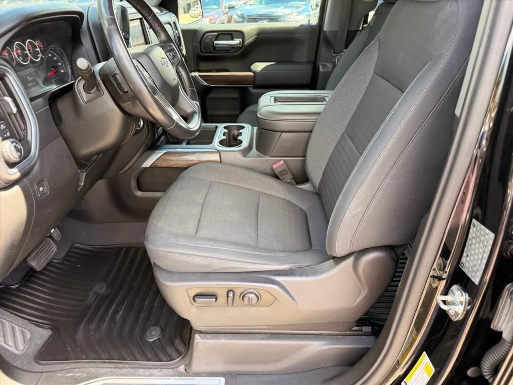 Used 2019 Black Chevrolet RST image 16