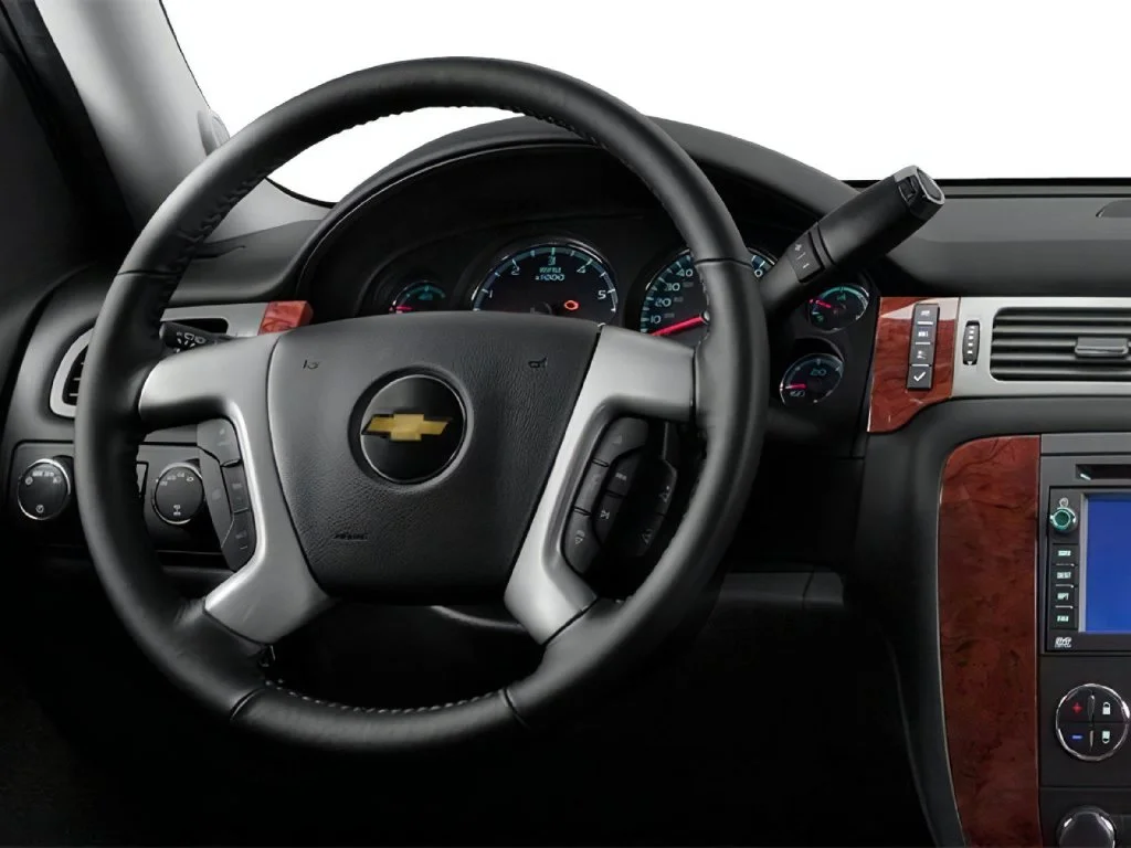 Used 2014 Black Chevrolet LT image 4