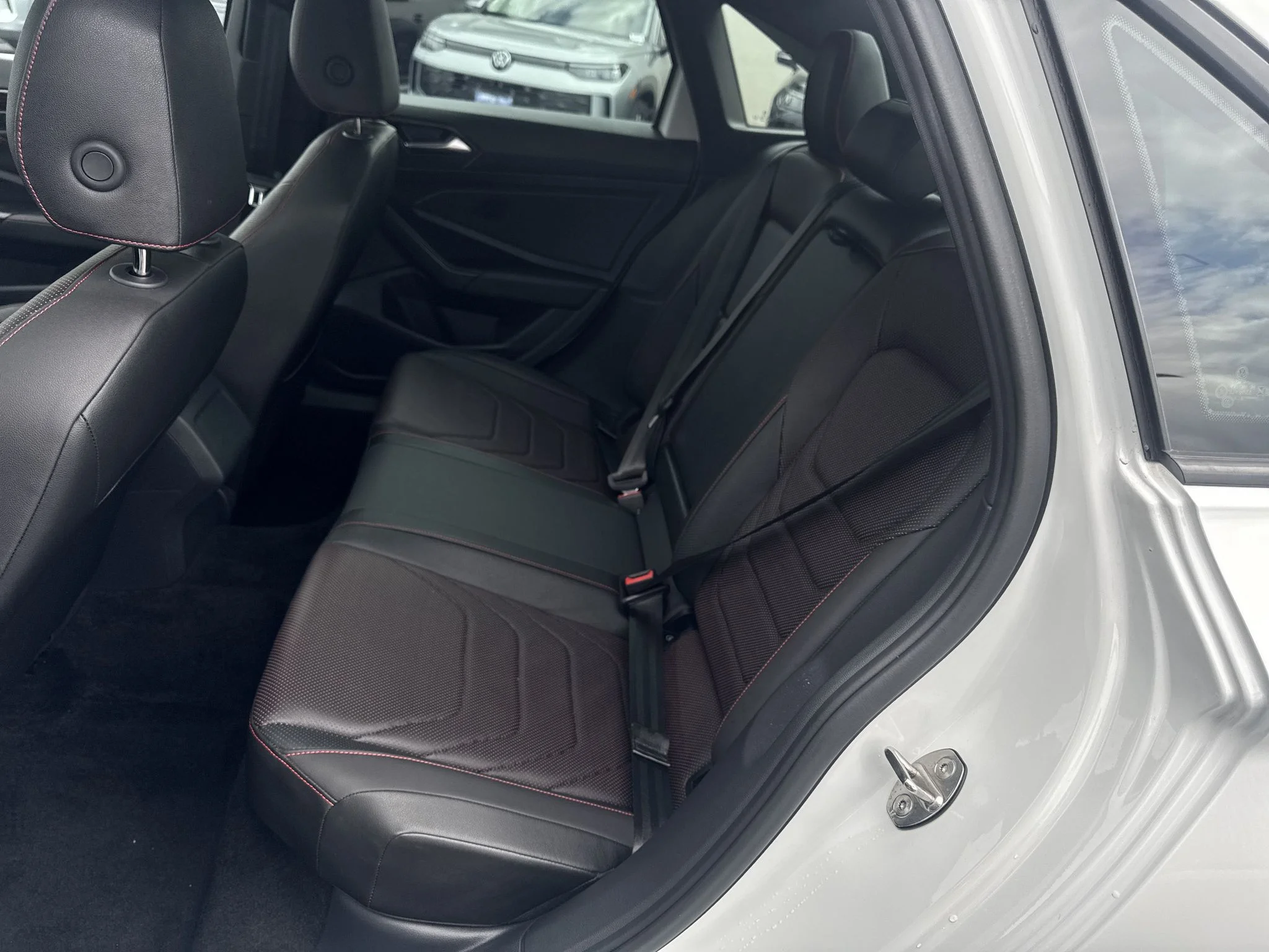 Certified Used 2024 WHITE Volkswagen Autobahn image 30