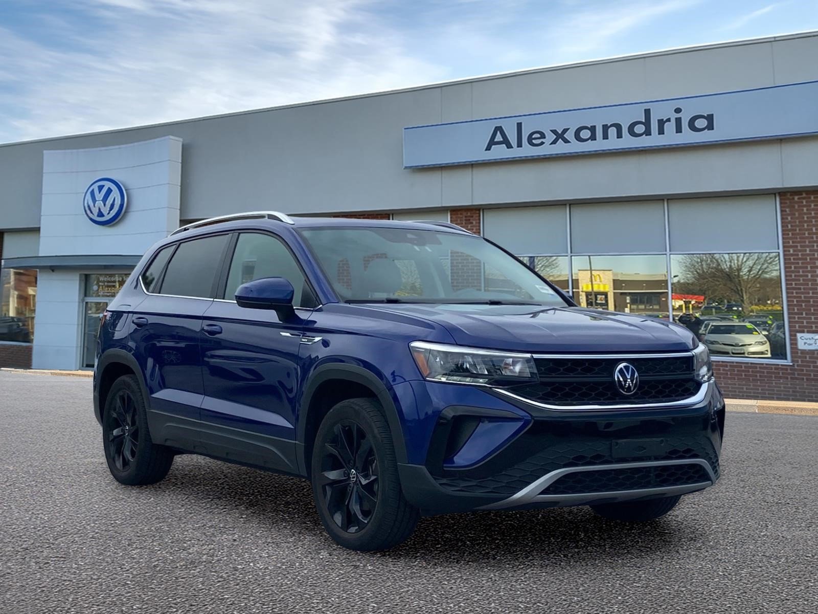 2023 Volkswagen Taos 1.5T SE 4Motion's photo