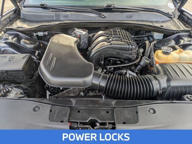 Used 2018 Gray Dodge V6 image 12