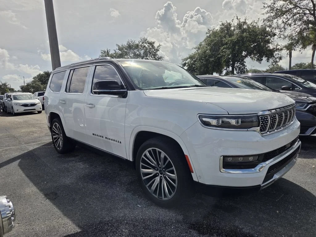 Used 2023 Bright White Clearcoat Jeep Series III image 2