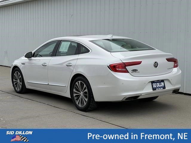 Used 2017 White Frost Tricoat Buick Premium image 6