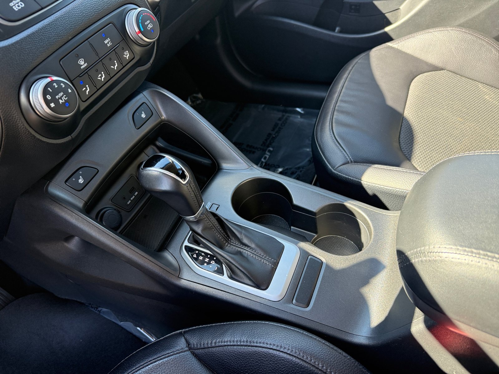 Used 2014 Shadow Hyundai SE image 13