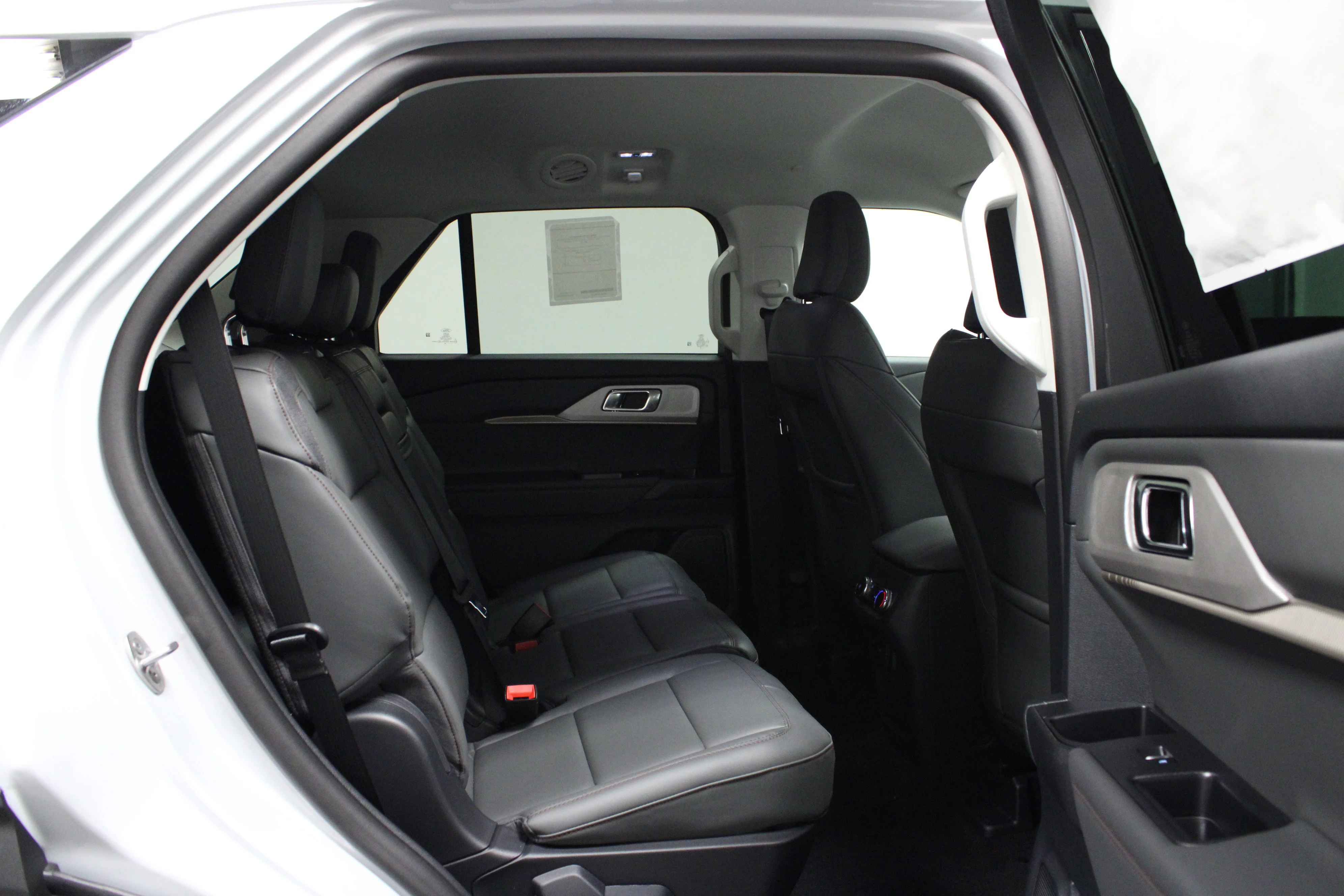 New 2026 Space White Metallic Ford Active image 16
