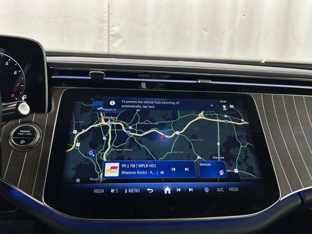 2025 Mercedes-Benz E-Class E350 - Photo 9