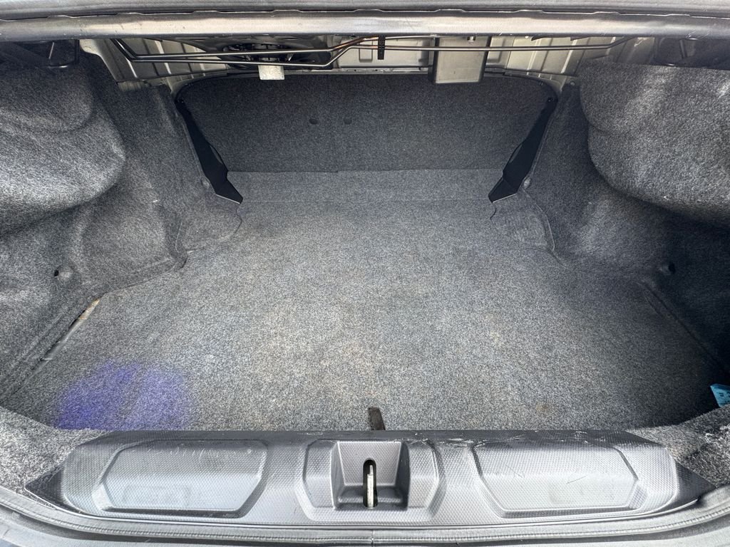 Used 2022 Magnetite Gray Metallic Subaru Limited image 9