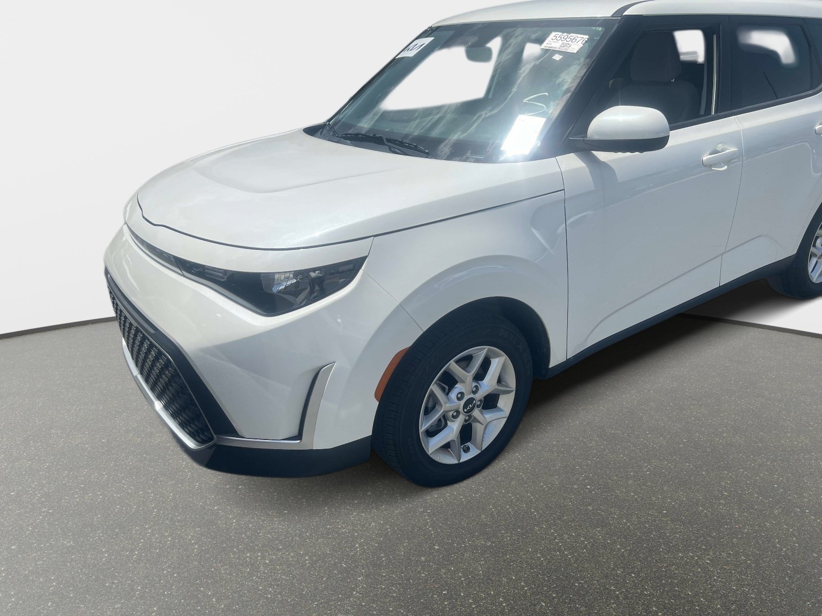 Used 2025 White Kia LX image 2