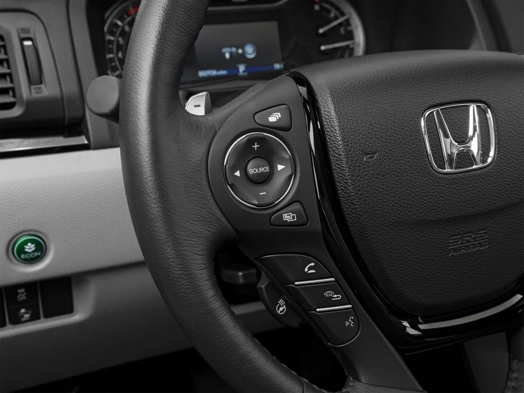 Used 2016 Blue Honda Elite image 54