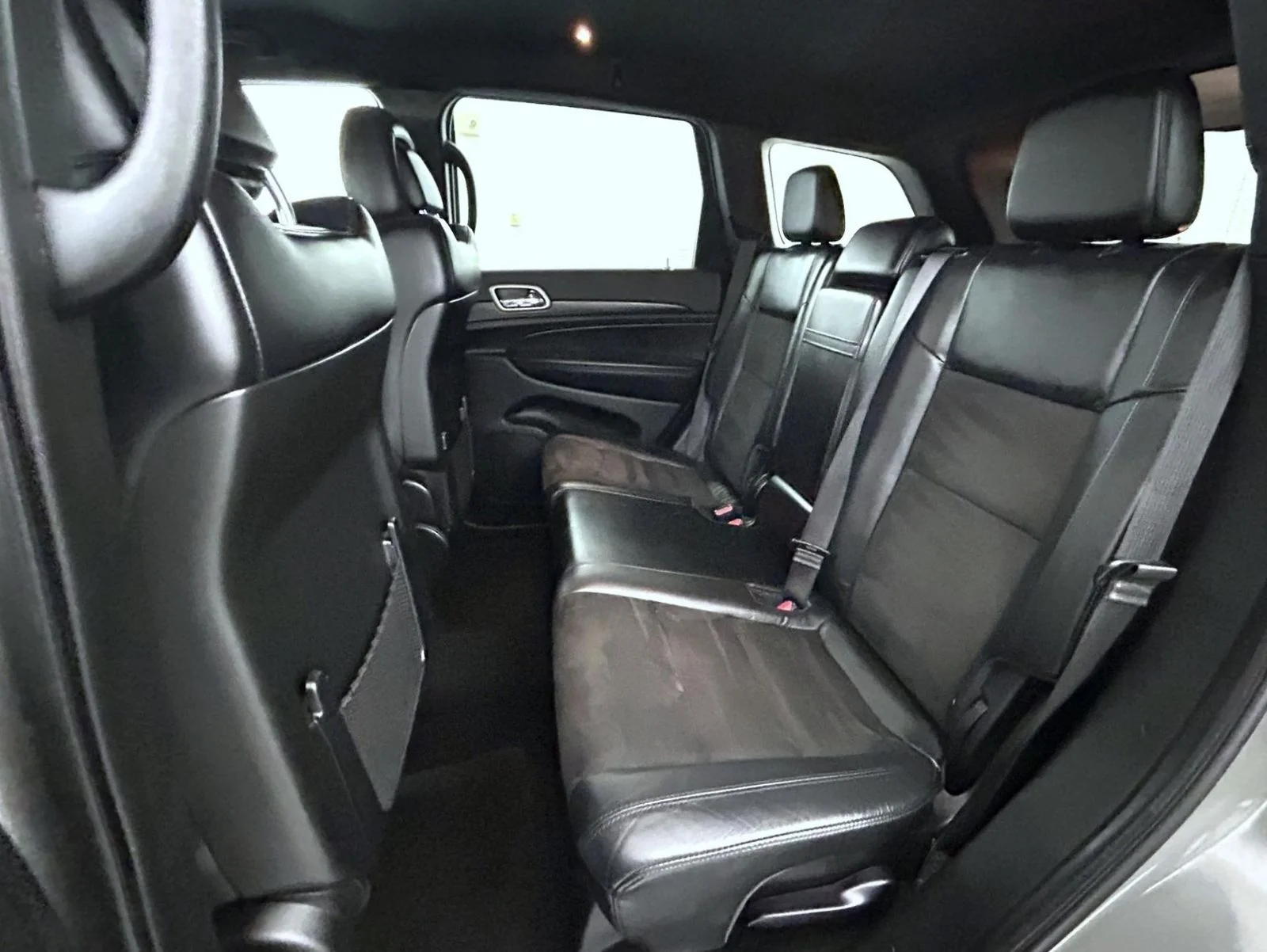 Used 2022 Gray Jeep Laredo X image 19