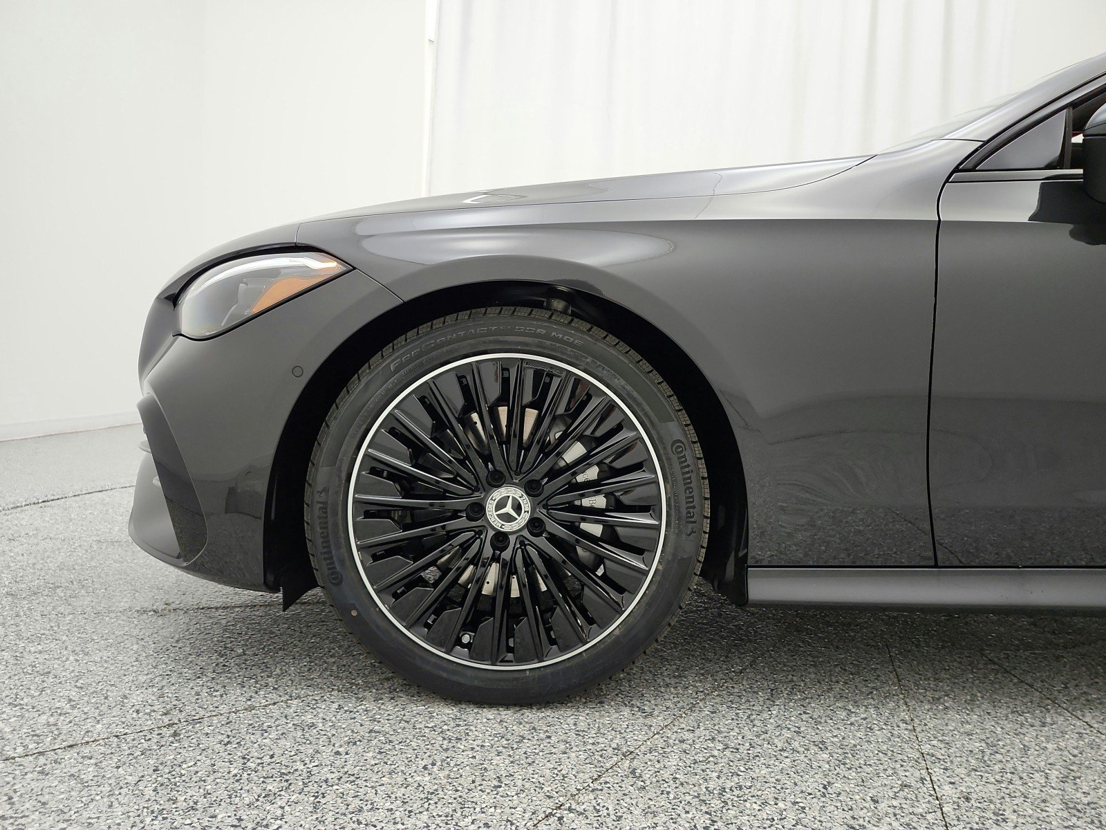 New 2027 Graphite Grey Metallic Mercedes-Benz CLE 300 4MATIC® Coupe image 12