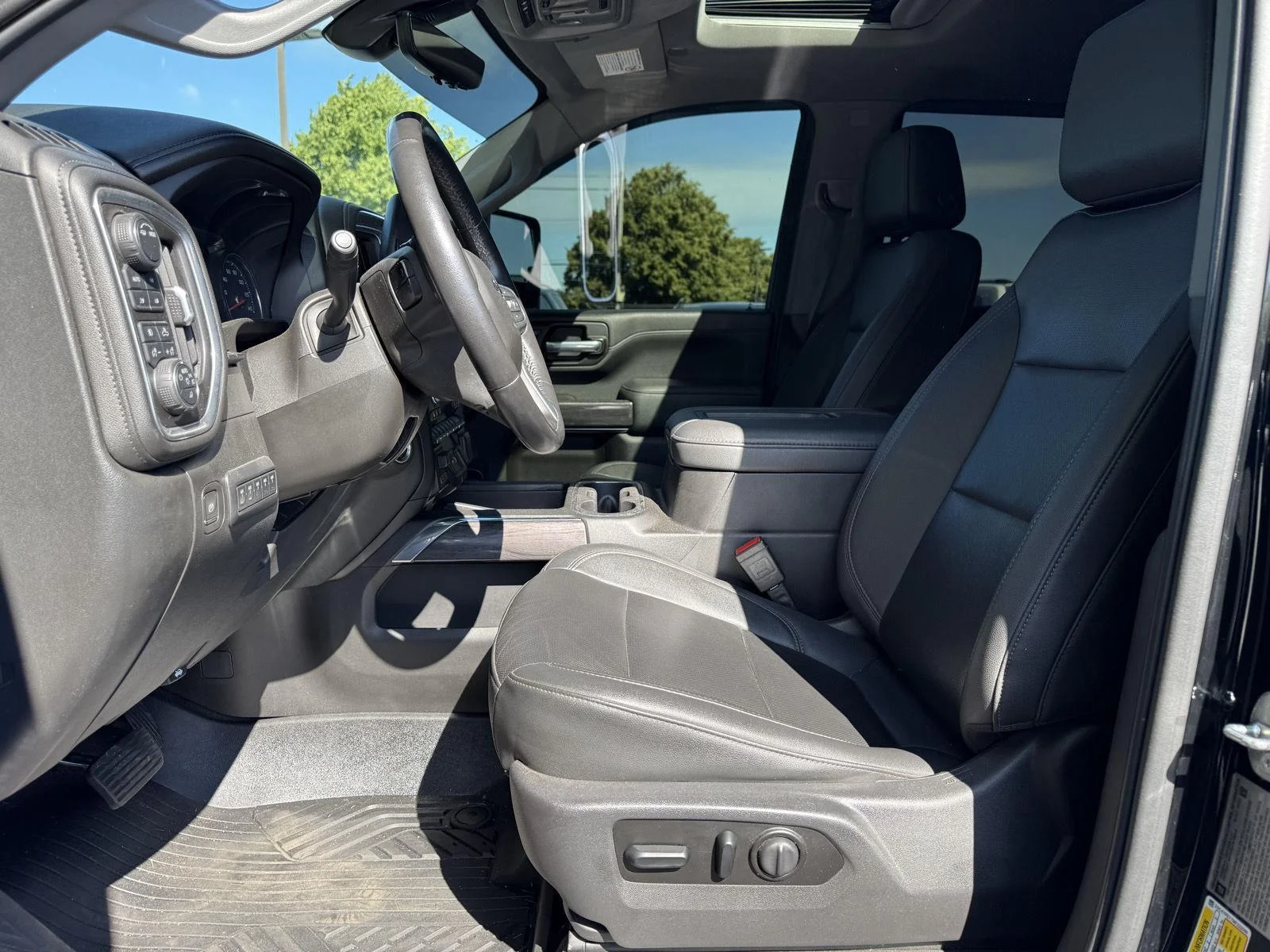 Used 2021 Black Chevrolet LTZ image 4