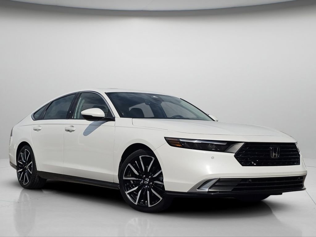 Certified Used 2025 Platinum White Pearl Honda HYBRID TOURING image 41