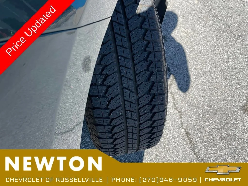 Used 2025 Cypress Gray Chevrolet LT (2FL) image 37