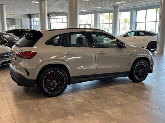 New 2026 MANUFAKTUR Alpine Grey Mercedes-Benz AMG® GLA 35 4MATIC SUV image 3