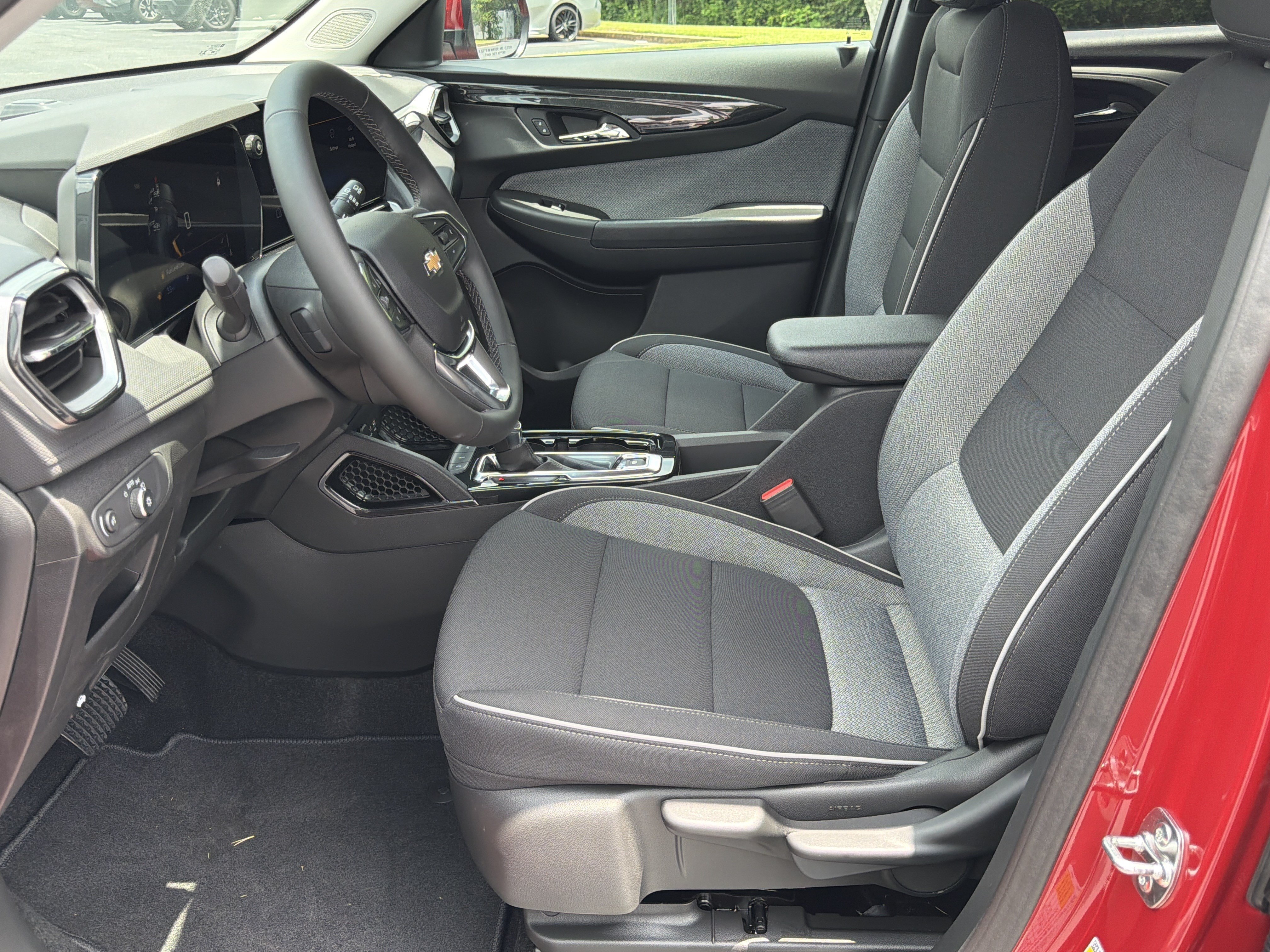 2026 Chevrolet Trailblazer LT - Photo 9