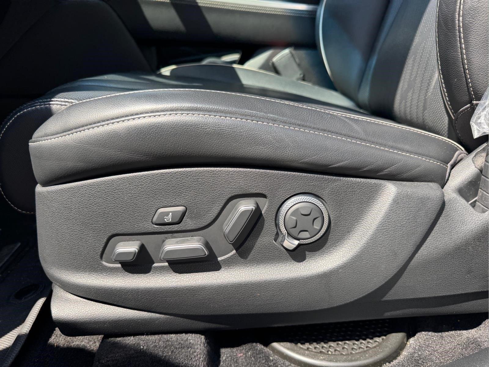 Used 2021 Himalayan Gray Genesis Advanced + image 21