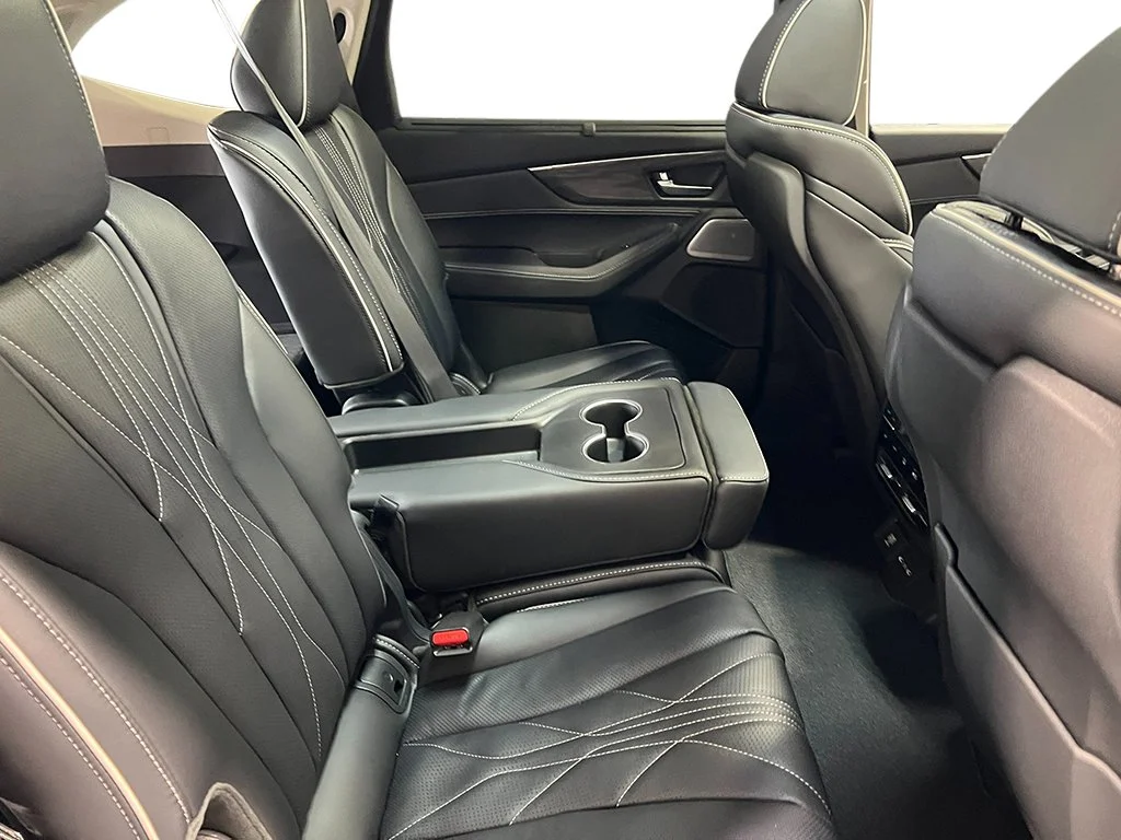 New 2026 Liquid Carbon Metallic Acura w/Advance Package image 37