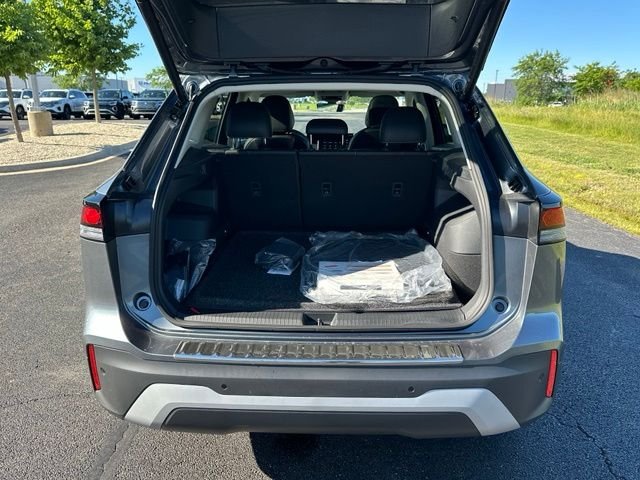 New 2026 Platinum Gray Metallic Volkswagen 2.0T SE image 15