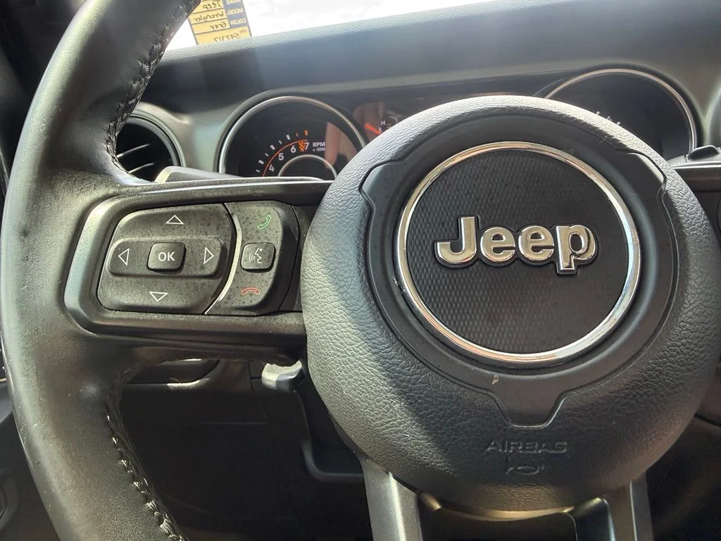 Used 2019 Gray Jeep Unlimited Sport S image 25