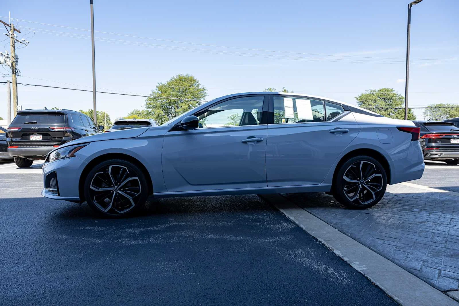 Used 2023 Gray Sky Pearl Nissan 2.5 SR image 2