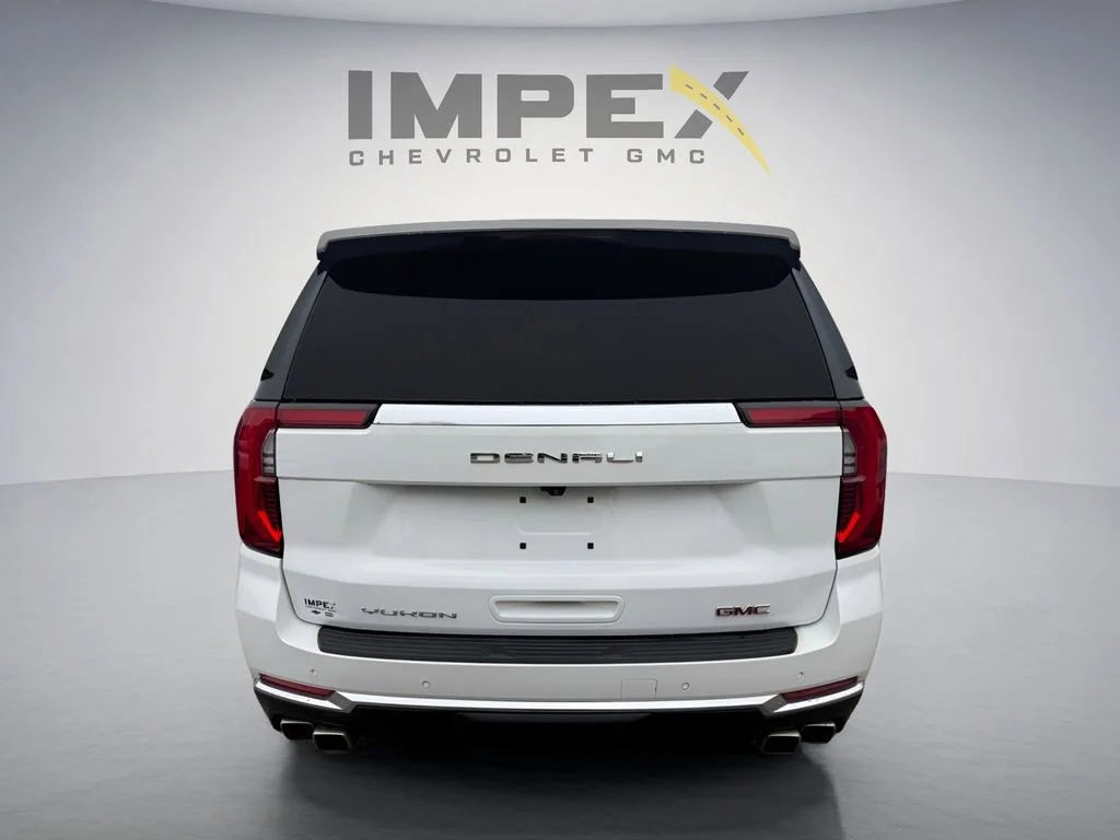 Used 2025 Summit White GMC Denali image 5