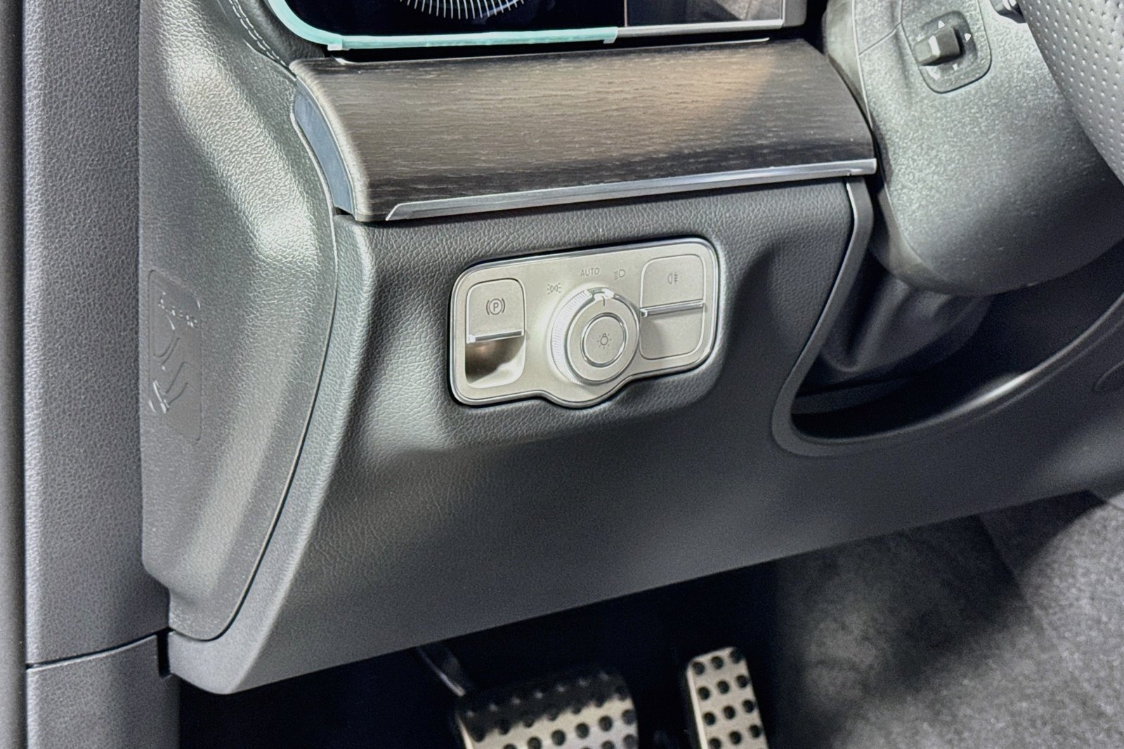 New 2027 Dark Petrol Mercedes-Benz GLE 450 image 10