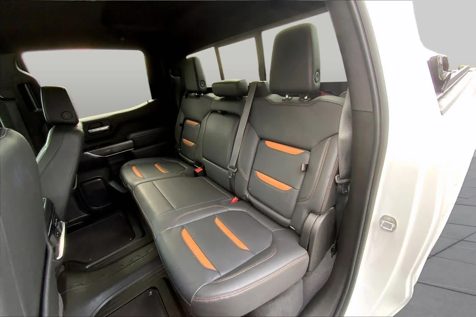 Used 2021 WHITE GMC AT4 image 18