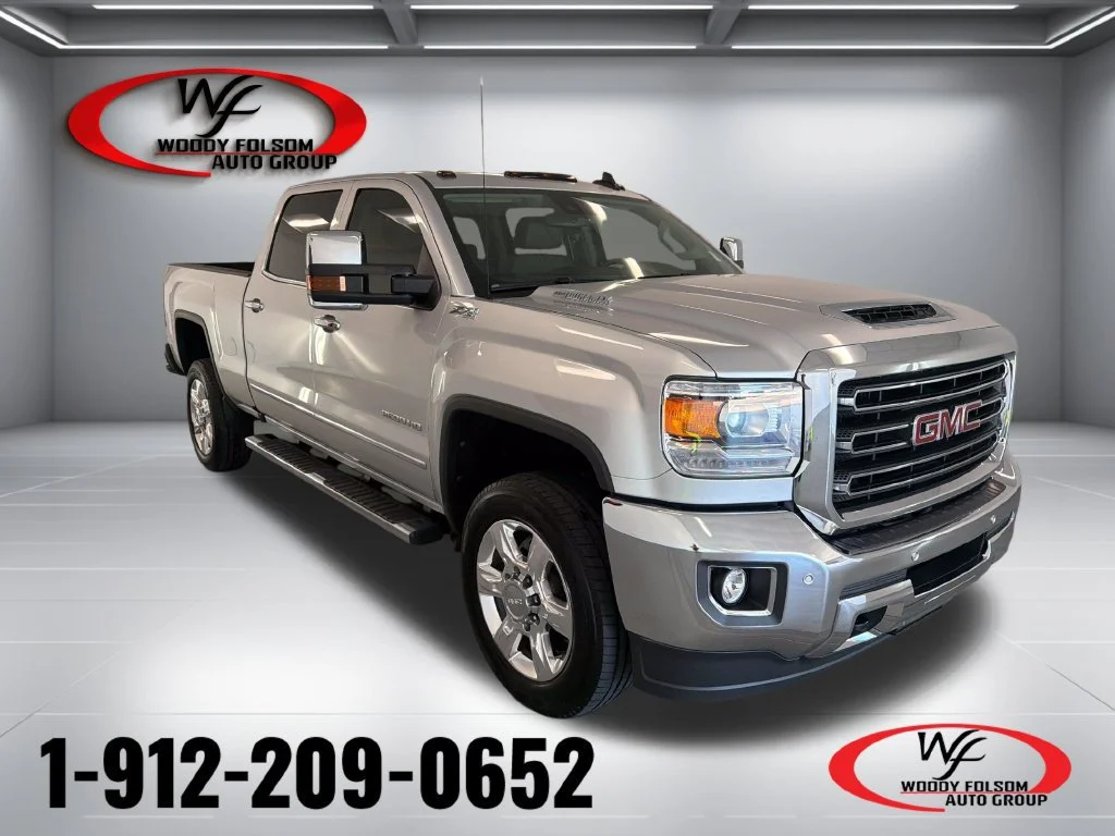 Used 2018 QUICKSILVER METALLIC GMC SLT image 1