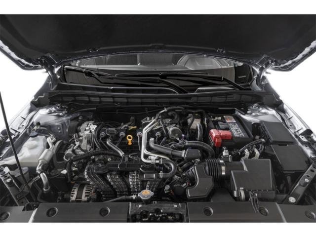 2025 Nissan Altima SR - Photo 14