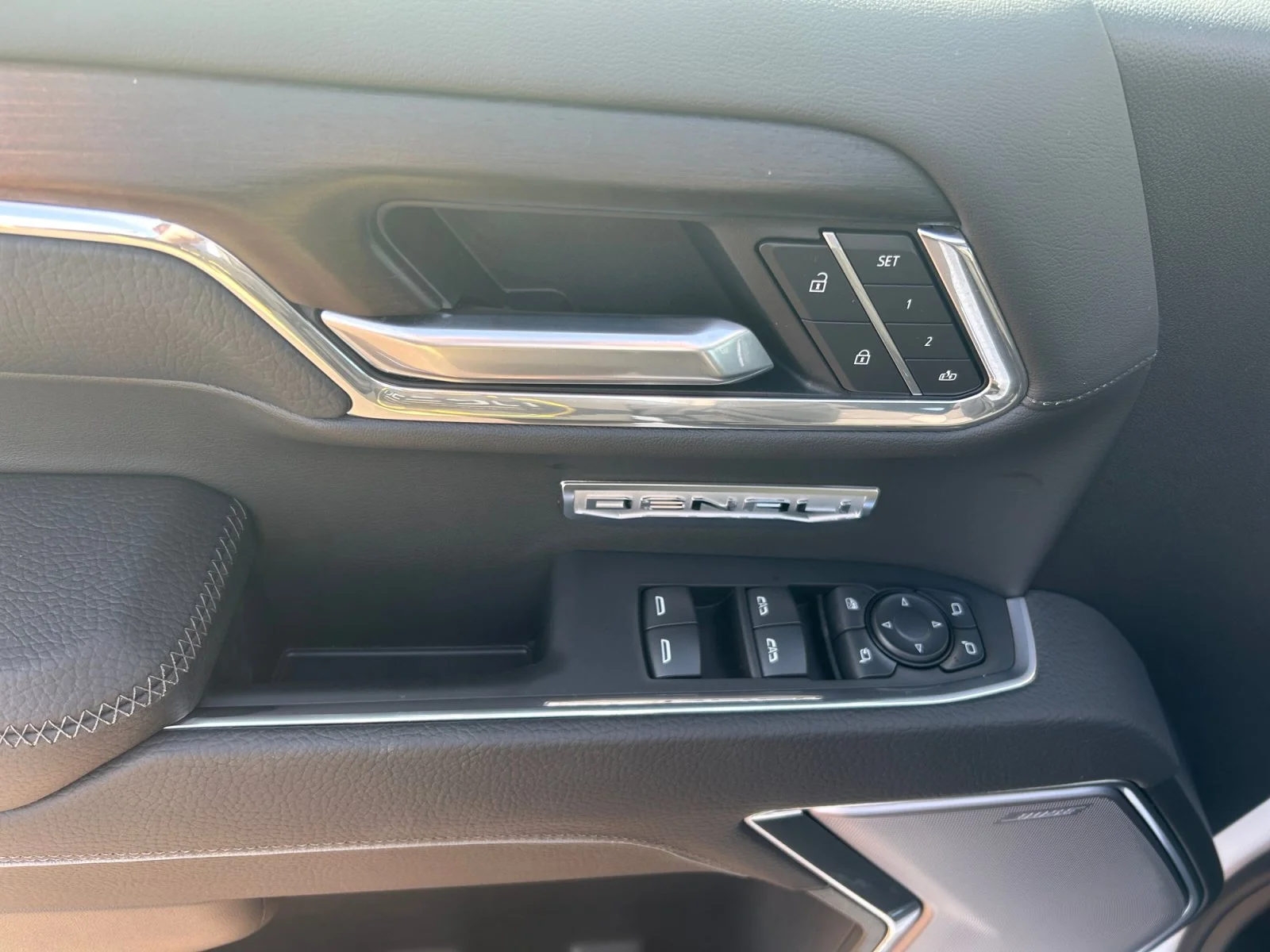 New 2026 Glacier White Tricoat GMC Denali image 17