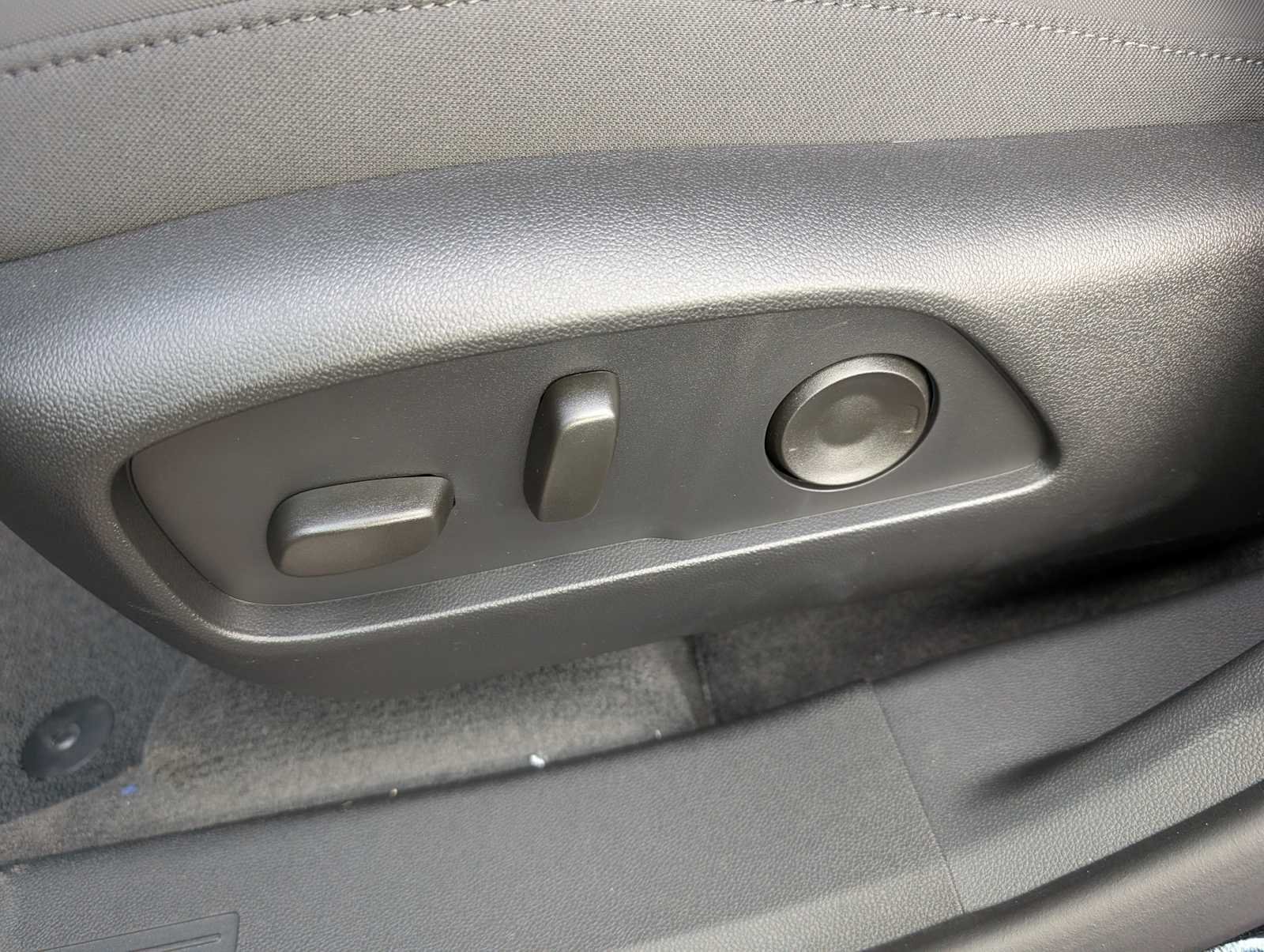 2026 GMC Terrain AT4 - Photo 30