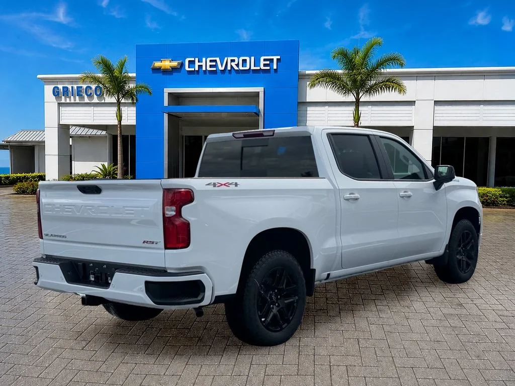 New 2026 Summit White Chevrolet RST image 7