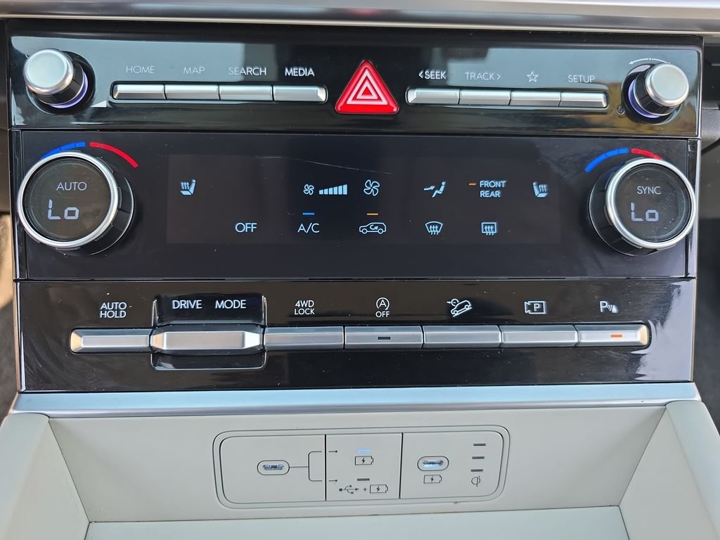 Used 2025 Silver Hyundai SEL image 23