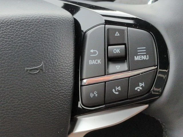 New 2026 Star White Metallic Tri-Coat Ford Platinum™ image 31