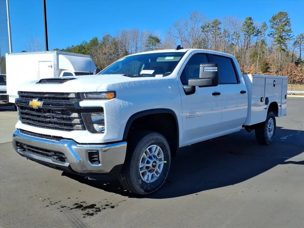 New 2026 Summit White Chevrolet WT image 31